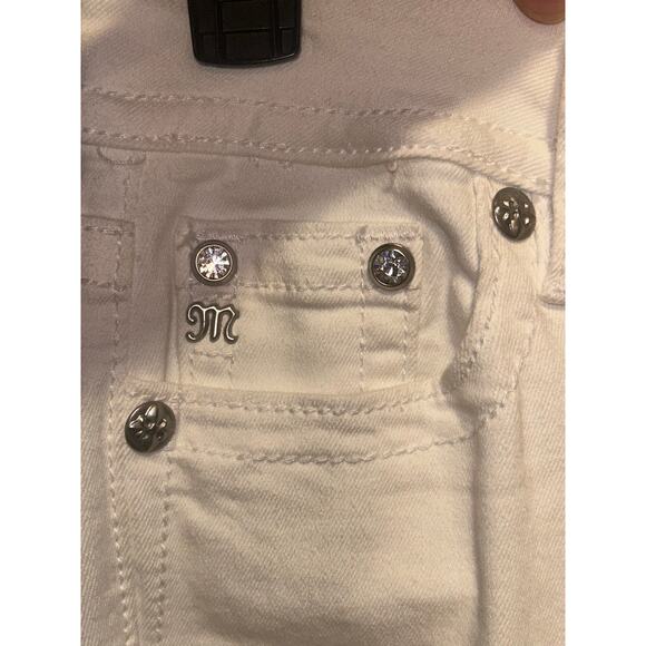 Miss Me MID-RISE bright White Flares with rhinestones pockets - Picture 6 of 12